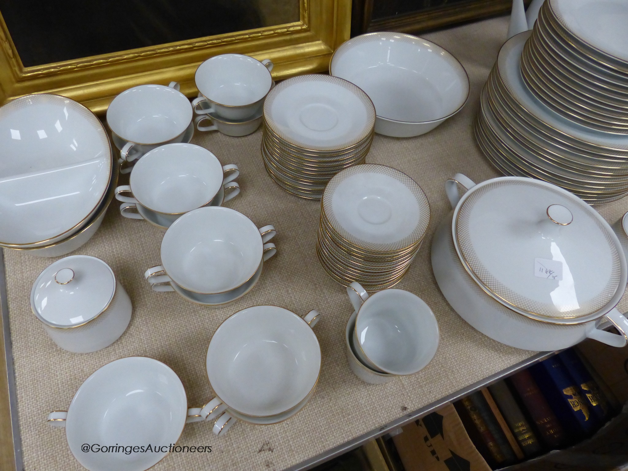 A Noritake Seville patterned tea and dinner service